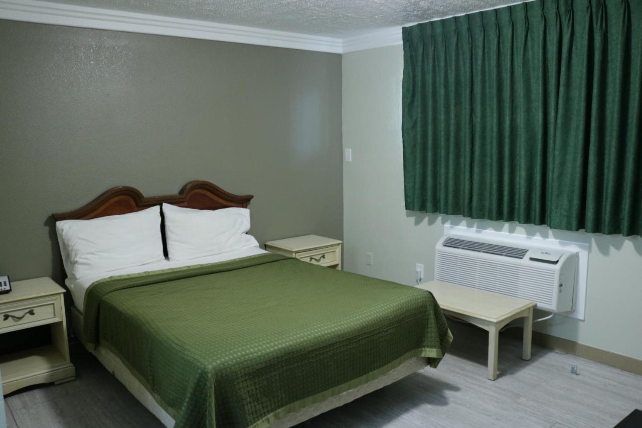 Deluxe Inn Motel Лейк Чарльз Экстерьер фото